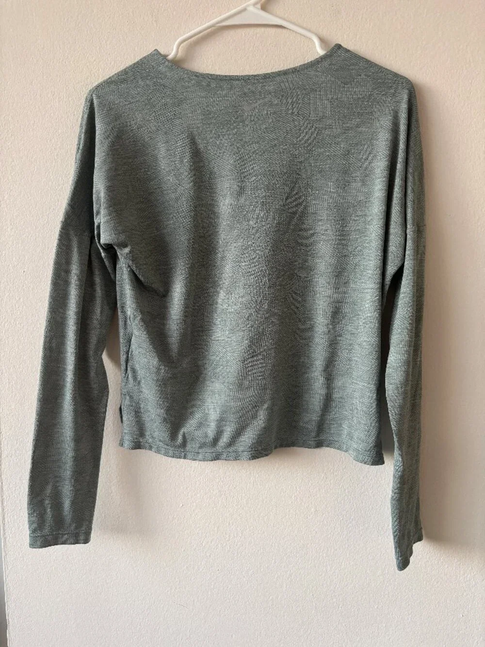 Nike Dri-Fit Long Sleeve Green Tee - Size Small